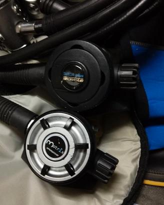 Materiale immersione sub