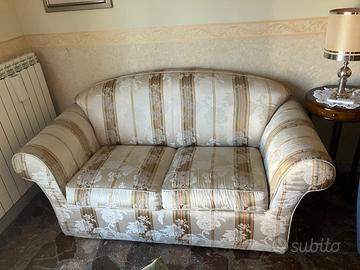 Divano letto a due posti