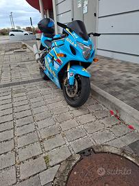 suzuki gsx-r 600 k4