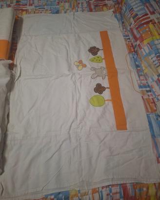 set lettino, piumino, copripiumino e paracolpi