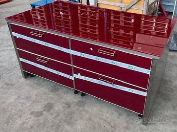 Isola cucina Scavolini più elementi in foto