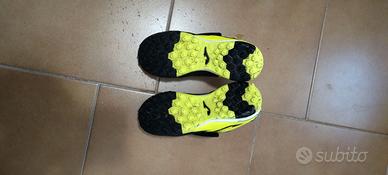 Scarpe calcetto bambino n32 10€