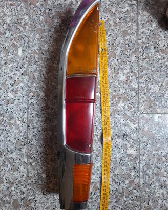 Fanale posteriore per Peugeot  404