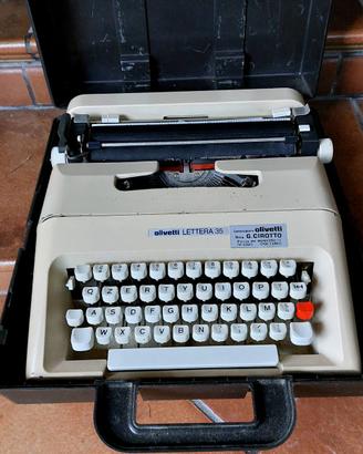 Macchina da scrivere