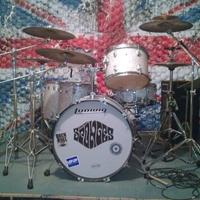 Batteria vintage Ludwig ‘84 white marine pearl