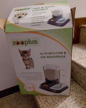 Zooplus food and water dispenser