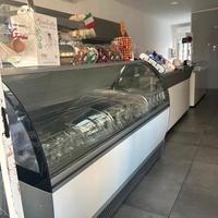 Arredamento gelateria lineare completo