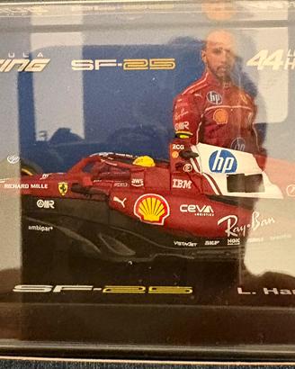 Modello Burago SF25 2025 Hamilton 1:43 Helmet