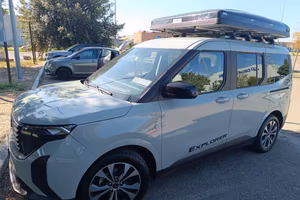 AUTO SUV