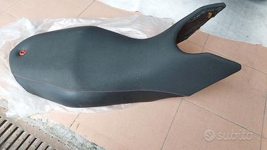 Ducati hypermotard sella performance