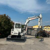 E233 - Escavatore 80 q Takeuchi TB80 girosagoma