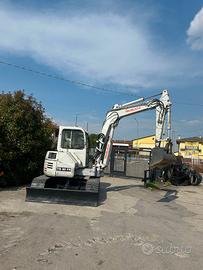 E233 - Escavatore 80 q Takeuchi TB80 girosagoma
