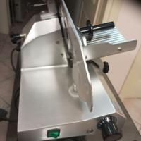 Affettatrice (Non spedisco)