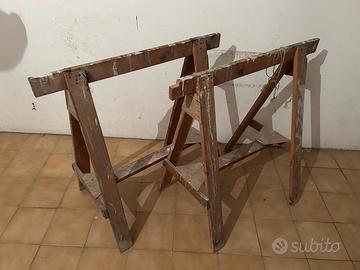 coppia antichi cavalletti in legno