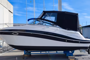 FourWinns Vista V258