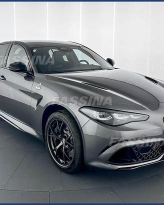 Alfa Romeo Giulia 2.9 V6 Bi-Turbo AT8 Quadrif...