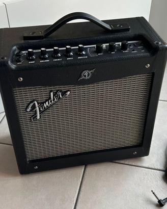 Fender Mustang I V.2 20W – uso domestico