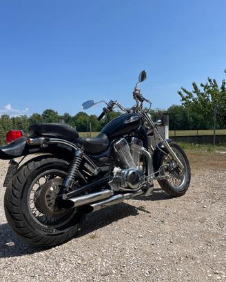 Suzuky intruder. VS 1400
