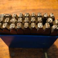 Punzoni acciaio con lettre 5 mm Cosmos