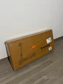 Monopattino elettrico iscooter