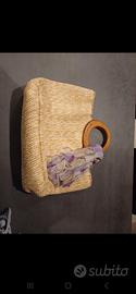 borsa in paglia con manici in legno