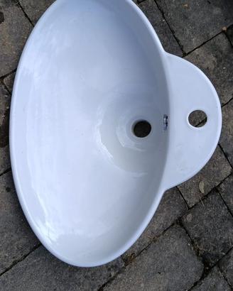 Lavabo sopra piano