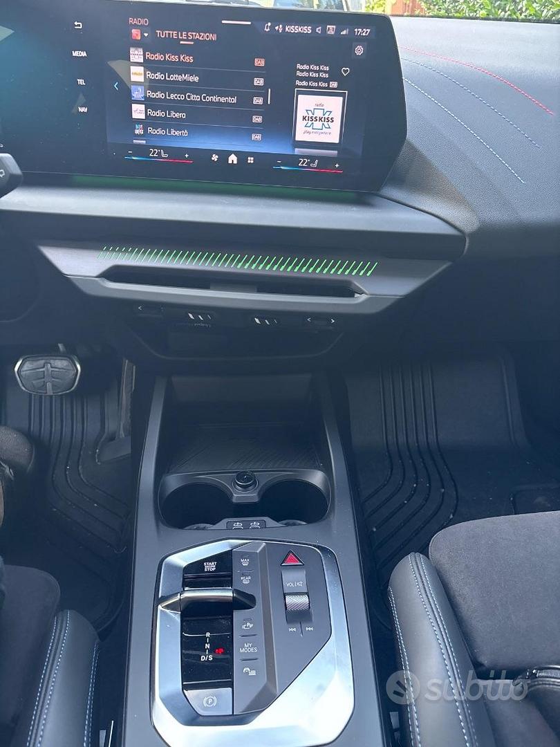 BMW 1 Series 2024 photo 5