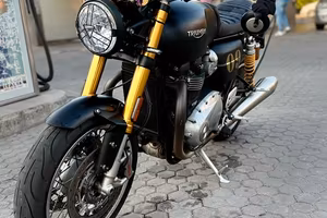 Thruxton r 1200
