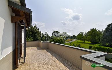 VILLA INDIPENDENTE CON GIARDINO, TAVERNA E BOX DOP