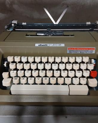 macchina da scrivere Olivetti