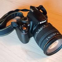 Nikon D3000 e accessori