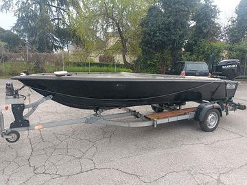 cofano spazio 5 con motore