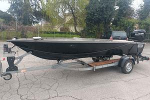 cofano spazio 5 con motore