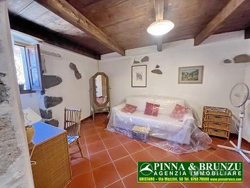 Narbolia - Casa Tipica in Pietra