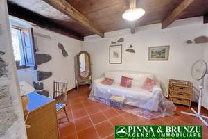 Narbolia - Casa Tipica in Pietra