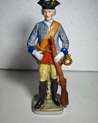 Statuina Soldato Porcellana Capodimonte 21x6x6cm 