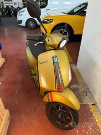 Vespa Sprint s 50 Elettrica - lievi danni