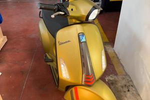 Vespa Sprint s 50 Elettrica - lievi danni