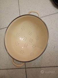 Scolapasta brand Moneta