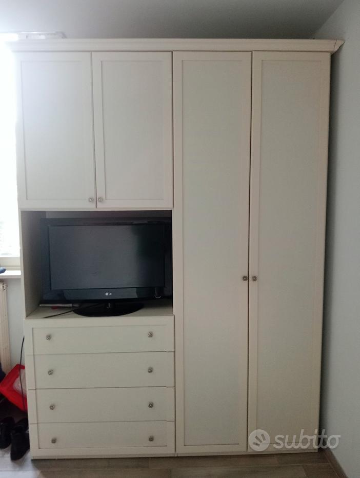 Armadio con tv Mobili usati