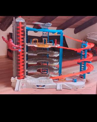 Garage Hot Wheels Super Ultimate con King Kong