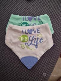 2 Bavaglini con massaggiagengive