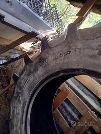 Pneumatico per trattore