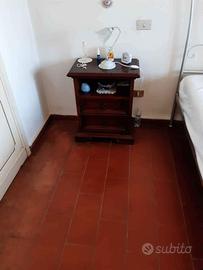 coppia comodini legno