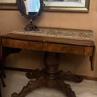 Tavolo in legno allungabile da entrabi i lati 