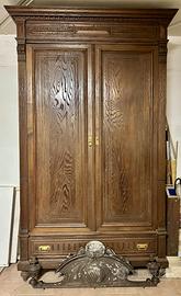 Armadio in legno massello fine ‘800 inizi ‘900