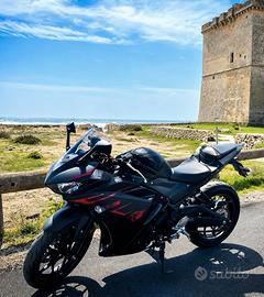 YAMAHA YZF-R3 moto 300cc