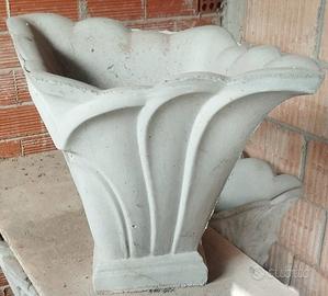 Fioriere svasate in cemento