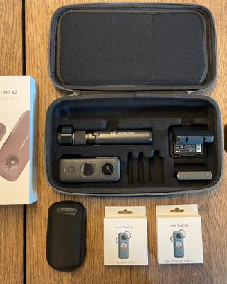 Insta360 X2 piu accessori originali