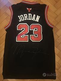 Maglia Michael Jordan firmata autentica